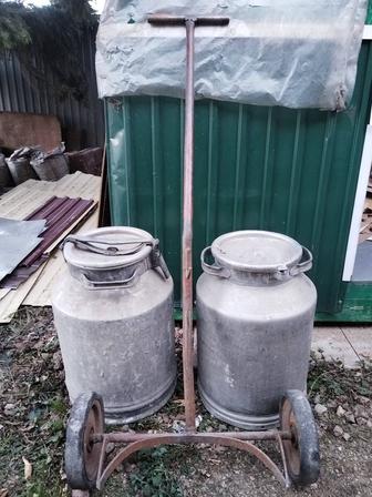 Продам Фляги алюминиевые 2 штуки