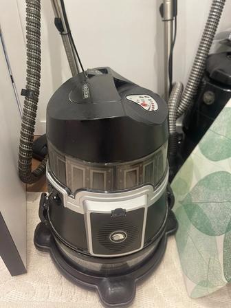 Продам моющий пылесос