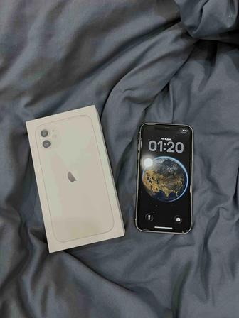 Apple iPhone 11, 128 GB, White.