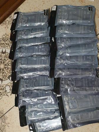 Чехлы на телефон