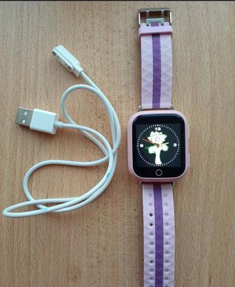 Продам часы смарт детские