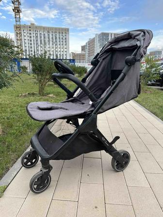 Коляска Easywalker Jackey MINI легкая, стильная, компактная