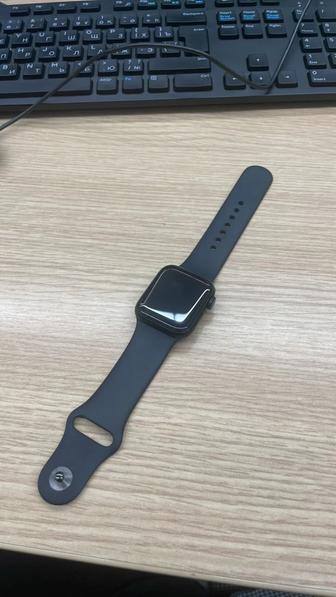 Продам Apple Watch SE торг есть