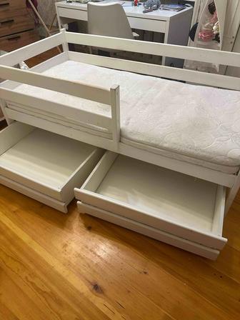 Кровать детская