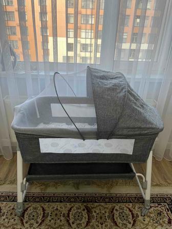 Продам кровать детская манеж