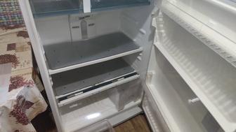 Срочно продам рабочий хороший холодильник