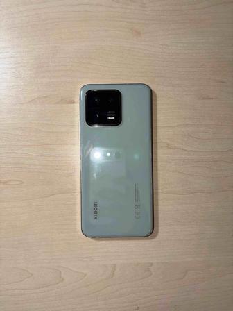 Продам смартфон Xiaomi 13!