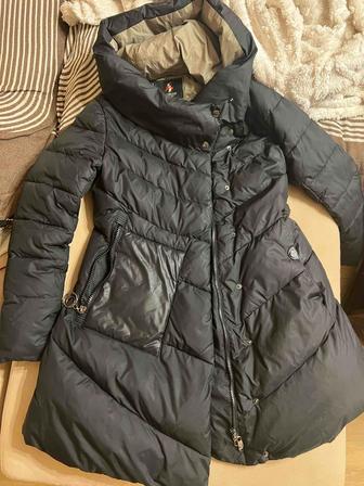 Женская зимняя куртка 46размер M