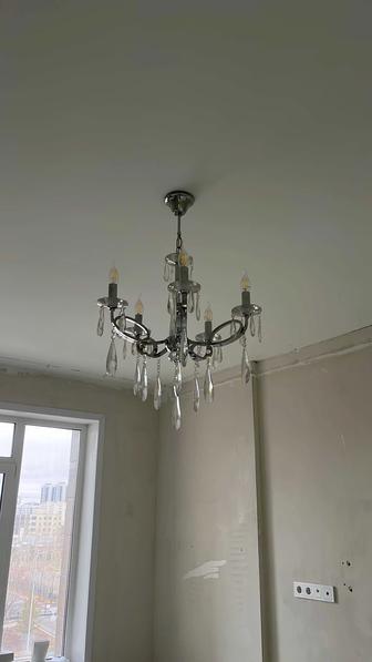 Продам б/у люстры