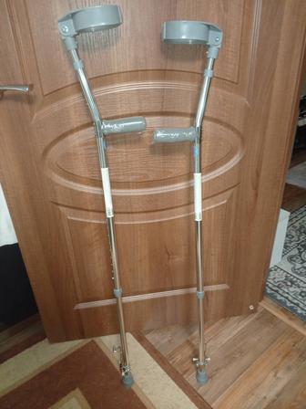 Продам локтевые костыли новые одноопорные