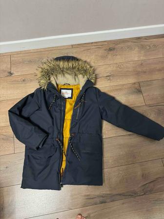 Парка зимняя на мальчика 152р