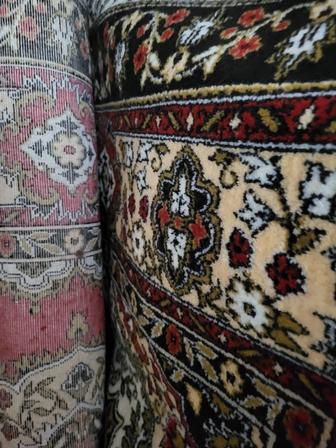 Ковер натуральный 2 на 3 в отличном состоянии,на полу не был