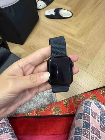 Apple Watch SE серия