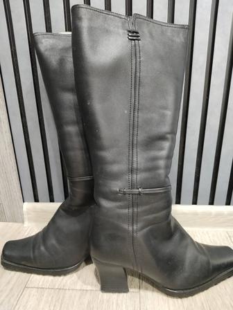 Продам кожаные натуральные зимние сапоги