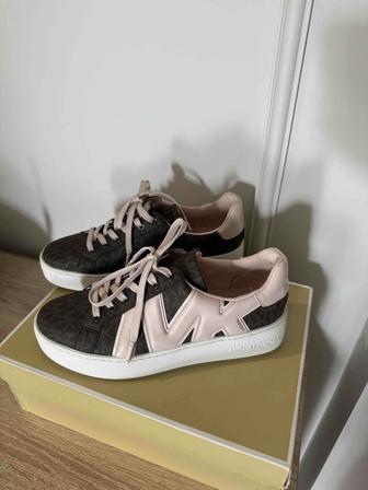 Продам кеды от МК
