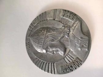 Продам памятную монету