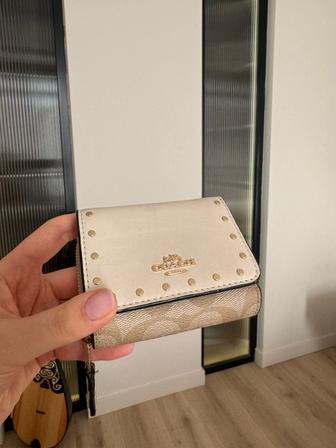 Продаю оригинальные Michael Kors очки и Coach кошелек