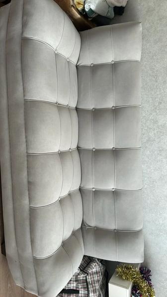 Диван в хорошем состоянии