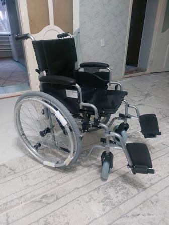 Инвалидная коляска