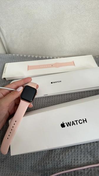 Продам часы Apple Watch 40mm