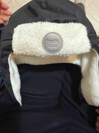 Продам шапку детскую Lassie