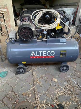 Продам воздушный компрессор