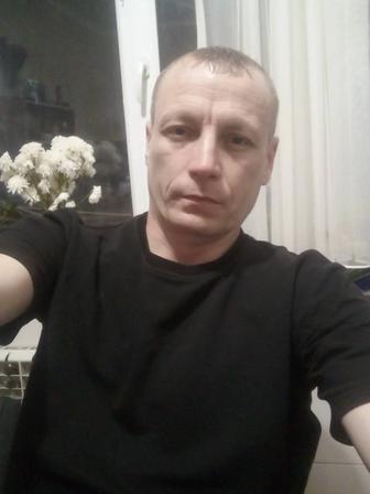 Делаю ремонт покраска обои левкас гипсокартон итд