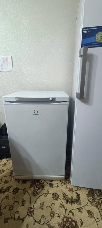 Продам морозильник