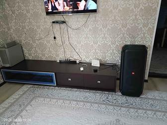 Срочно продам тумбу под ТВ!