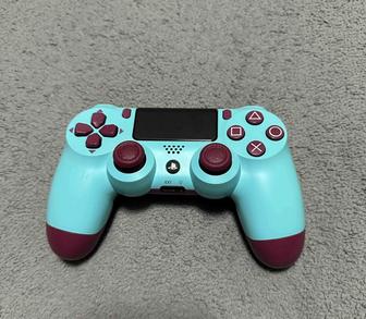 Продам оригинальный джойстик PS4 DualShock 4 (Berry Blue)