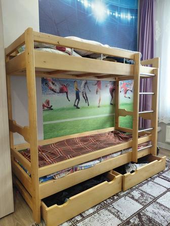 Продам 2х ярусную кровать
