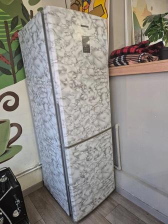 Продается холодильник Samsung