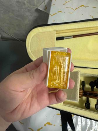 Продам скрипку новая но лежала долго так как не получилось у меня играть на