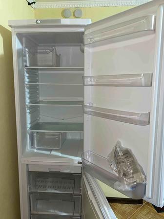 Холодильник Indesit 20A