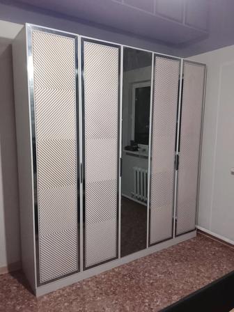 Сборщик мебели