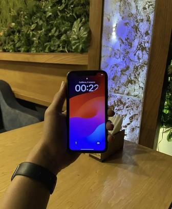 Продам айфон 11 на 128gb