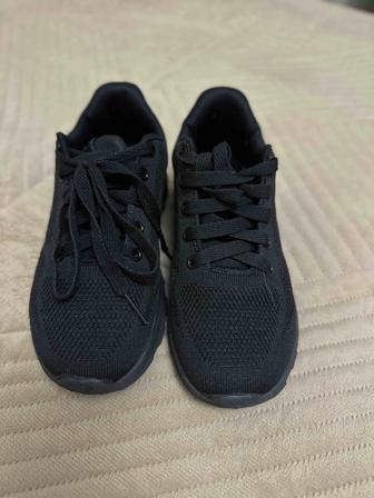 Кроссовки тряпичные 36 размер