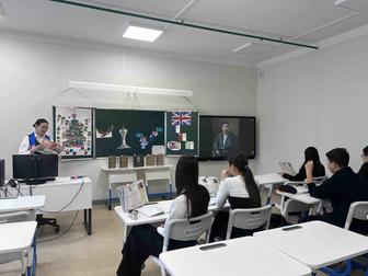 Учитель английского языка