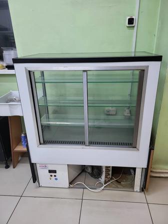 Продам холодильник