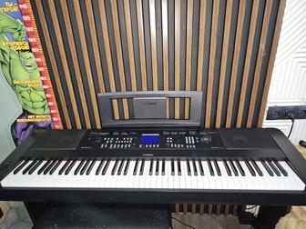 Yamaha DGX-650 цифровое фортепиано/ пианино / синтезатор 88 клавиш
