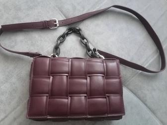 Продам сумочку под Bottega Veneta.