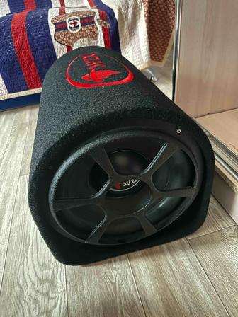 Сабвуфер с усилителем состояние как новые