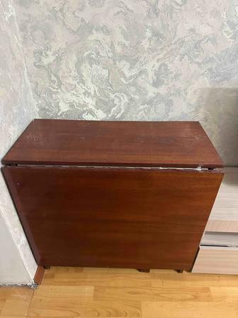 Продам стол-книжку