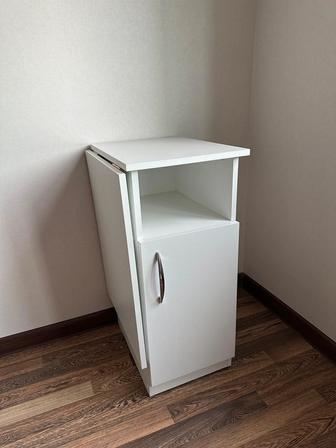 Продам маникюрный столик