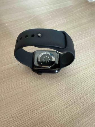 Смарт-часы Apple Watch  8 45 мм Aluminum черный