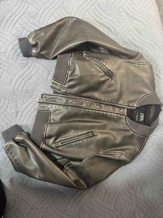 Бомбер zara
