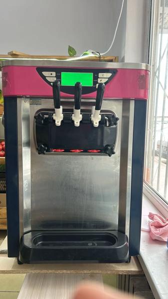 Продам мороженный аппарат