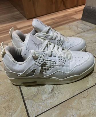 Новые AirJordan4 White 42/43 размер