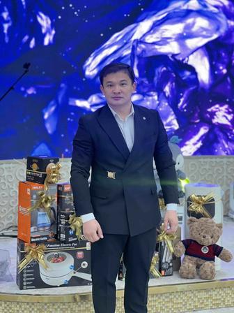 Организатор Мероприятия Шоумен Тамада на двух языках