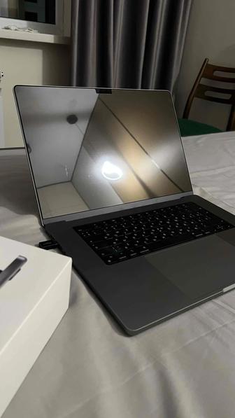 Macbook pro 16 m1 pro 16/512gb
